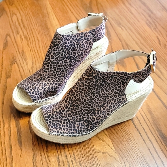 Kenneth Cole Shoes - Kenneth Cole 'Olivia' Peep-Toe Espadrille Wedges